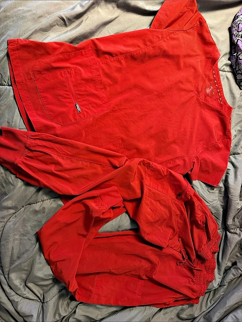 Red scrub set